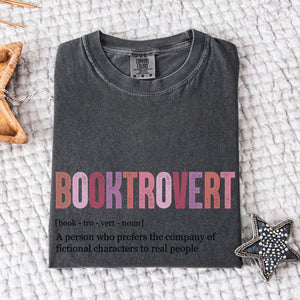 Booktrovert Tee