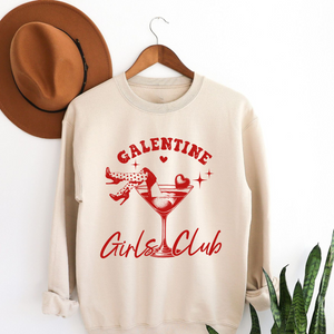 Galentine's Girls Club Crewneck Sweatshirt, Womenswear Valentine's Day Soft Printed Sweatshirt, Cozy Love Day Oversized Top