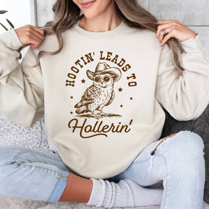 Hootin' and Hallerin' Sweatshirt, Womenswear Soft Printed Crewneck, Trendy Cozy Oversized Top