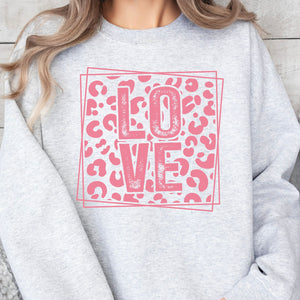 Leopard Love Crewneck Sweatshirt, Womenswear Valentine's Day Soft Printed Sweatshirt, Cozy Love Day Oversized Top