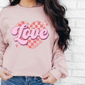 Love is All You Need Crewneck Sweatshirt, Womenswear Valentine's Day Soft Printed Sweatshirt, Cozy Love Day Oversized Top