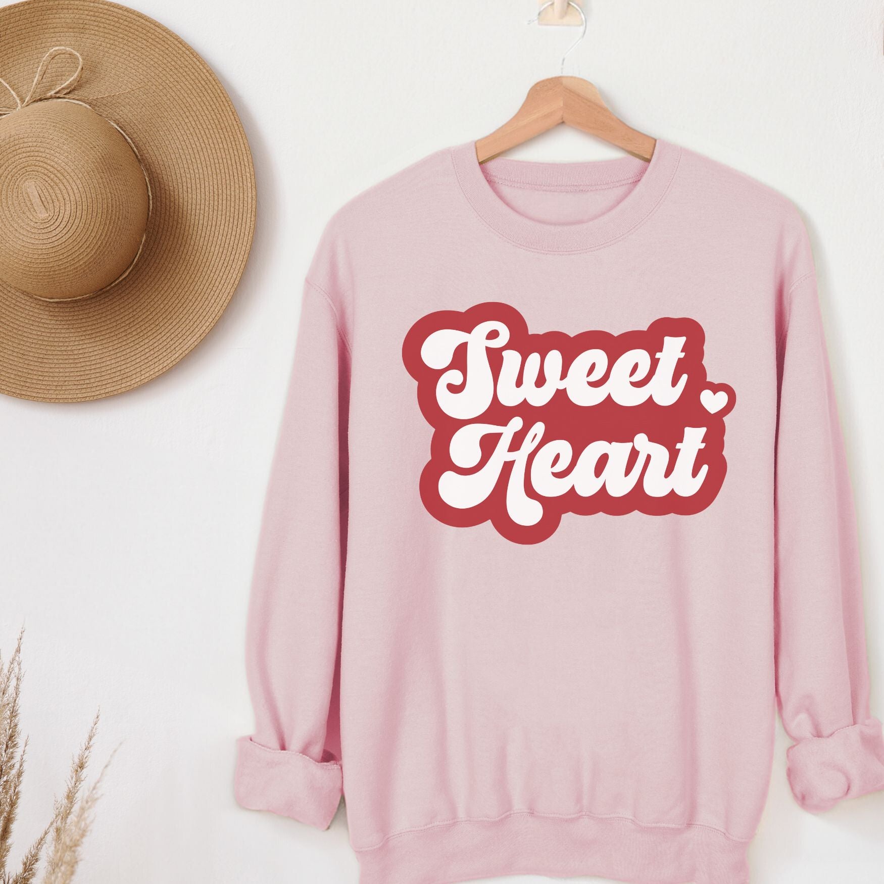 Sweet Heart Crewneck Sweatshirt, Womenswear Valentine's Day Soft Printed Sweatshirt, Cozy Love Day Oversized Top