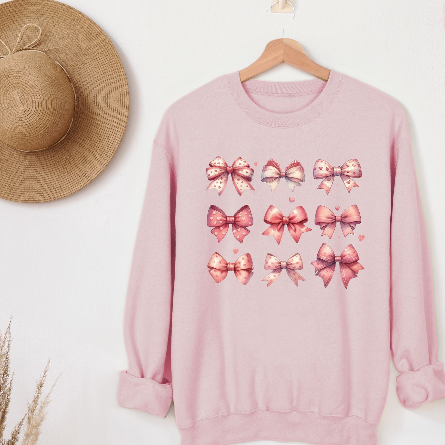 Valentine Bows Crewneck Sweatshirt, Womenswear Valentine's Day Soft Printed Sweatshirt, Cozy Love Day Oversized Top