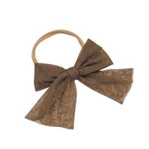 Lace bow in coffee