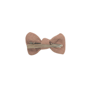 Knotted bow in rose