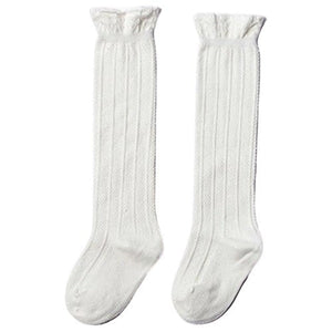 Cable knit socks in white