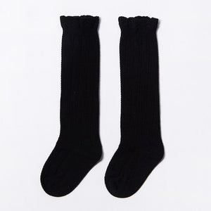 Cable knit socks in black